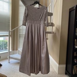 Jessica Howard, size 12, Taupe long gown